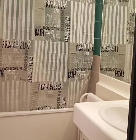 Cinéma Aux Portes Du Futuroscope Appartement